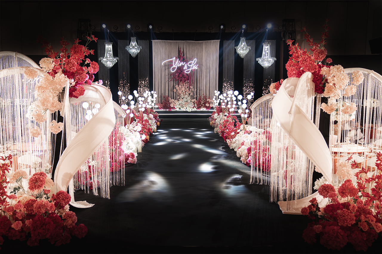 玫红色轻奢婚礼